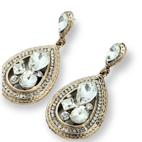 Jewelry - Gold & Rhinestone Drop Earrings